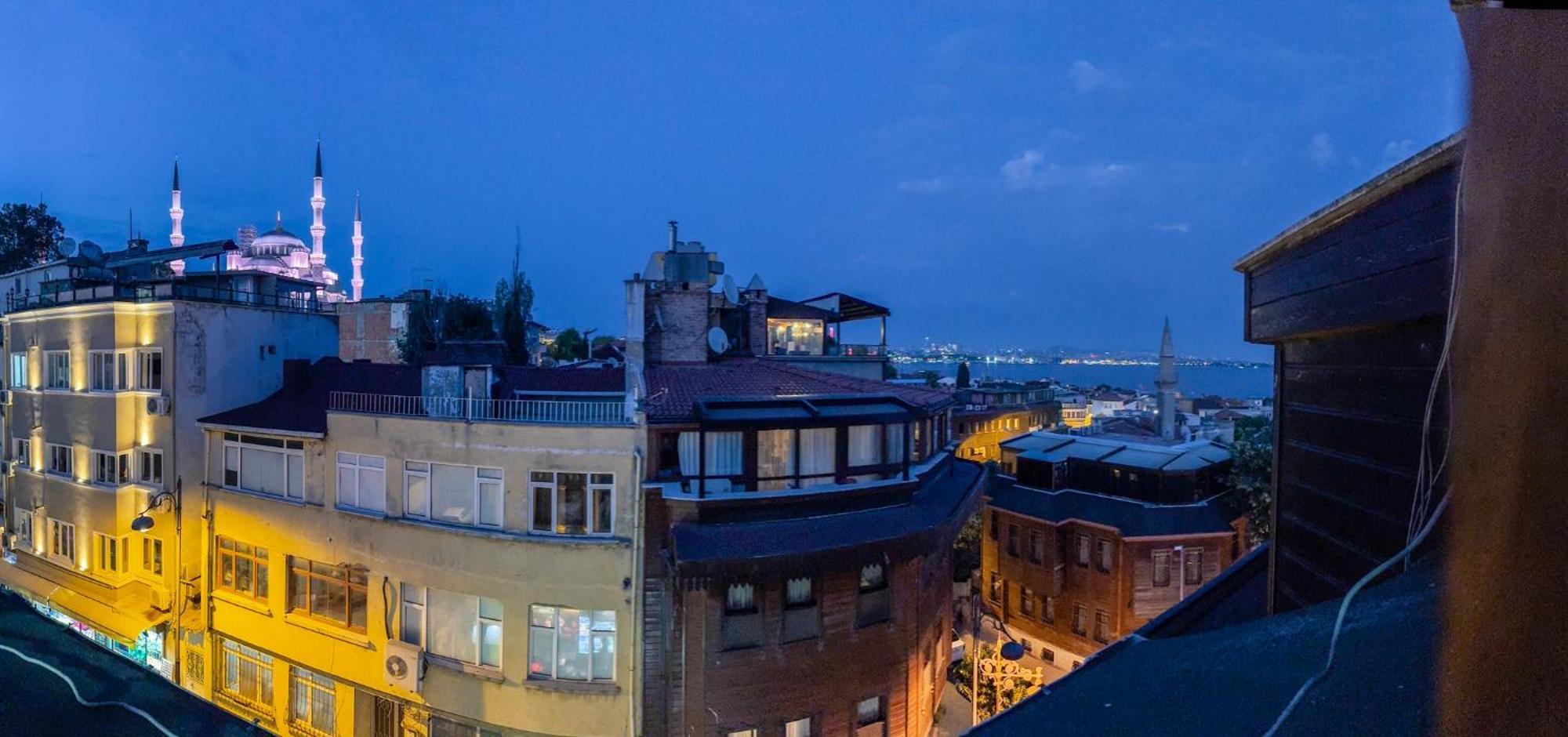 The New Season Apart Istanbul Exterior photo